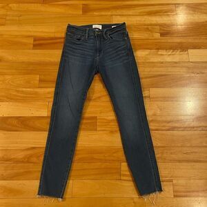 FRAME Denim "Le Skinny De Jeanne Crop" raw hem jeans size 27!
